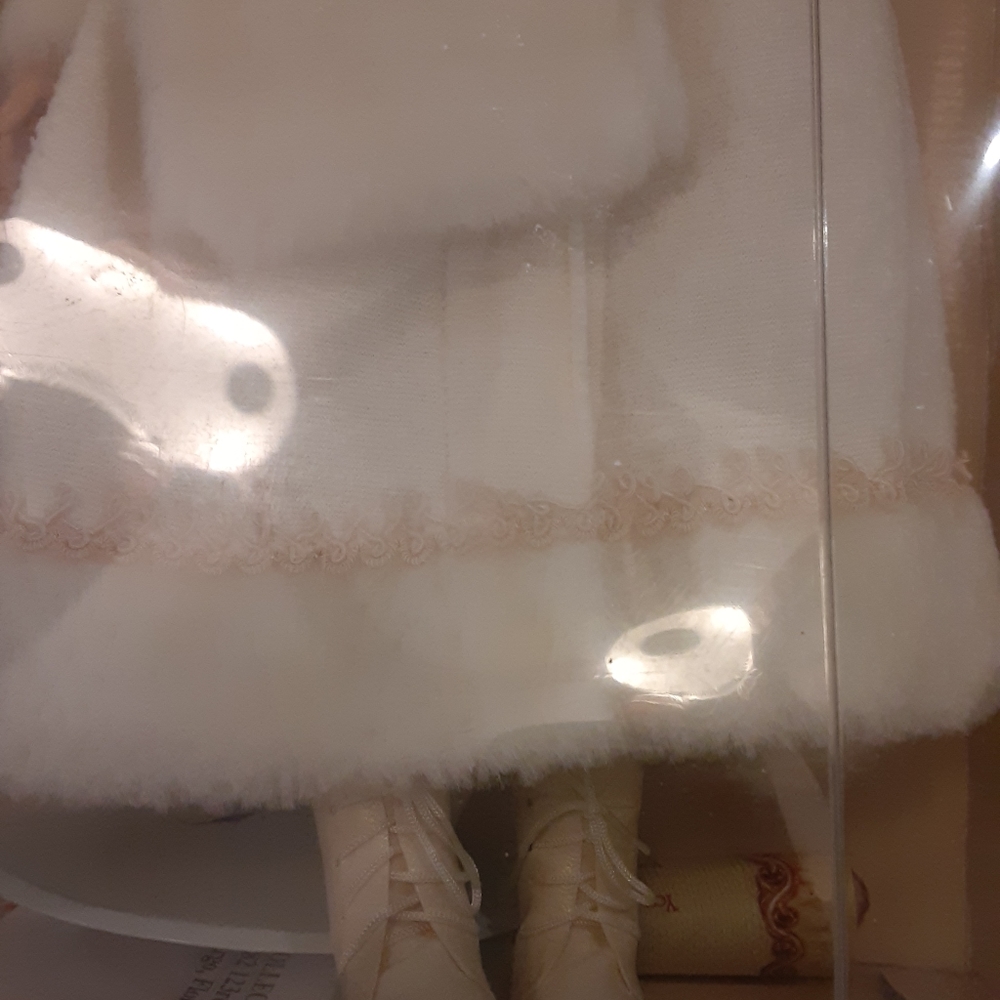 Porcelain doll - Picture 4 of 6